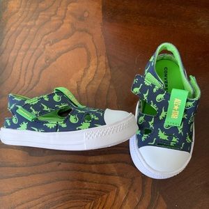 Converse Dino Sandals